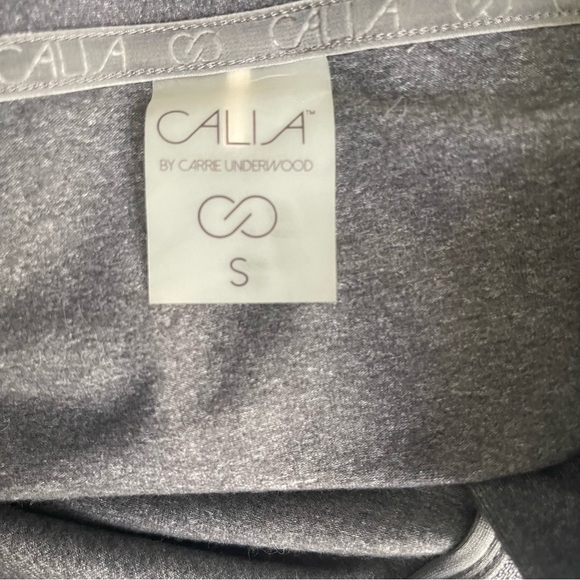 Calia by Carrie Underwood Workout set - Picture 7 of 7